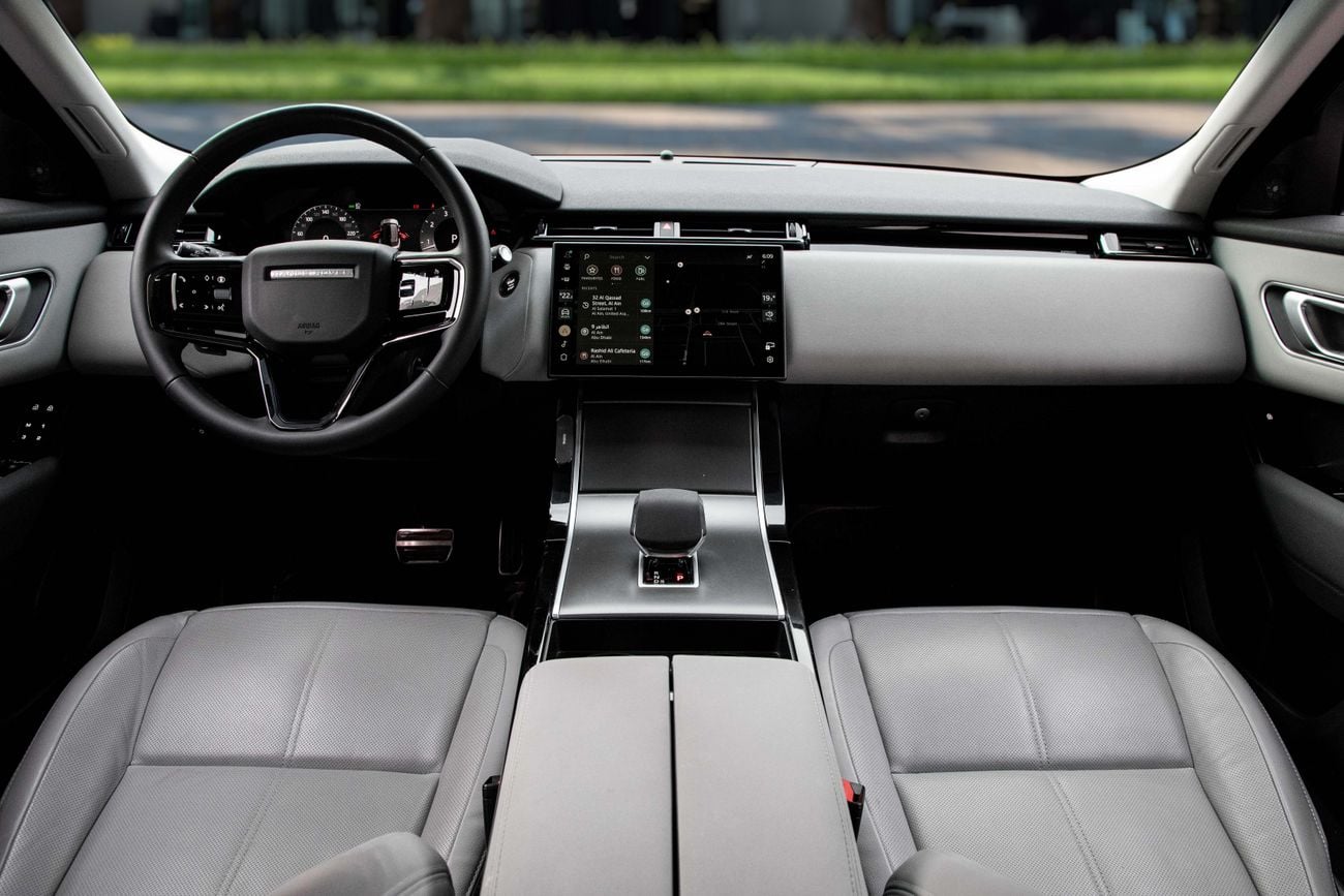 Land Rover Range Rover Velar Range Rover Velar Dynamic SE | 4,896 P.M | 0% Downpayment | Perfect Condition!