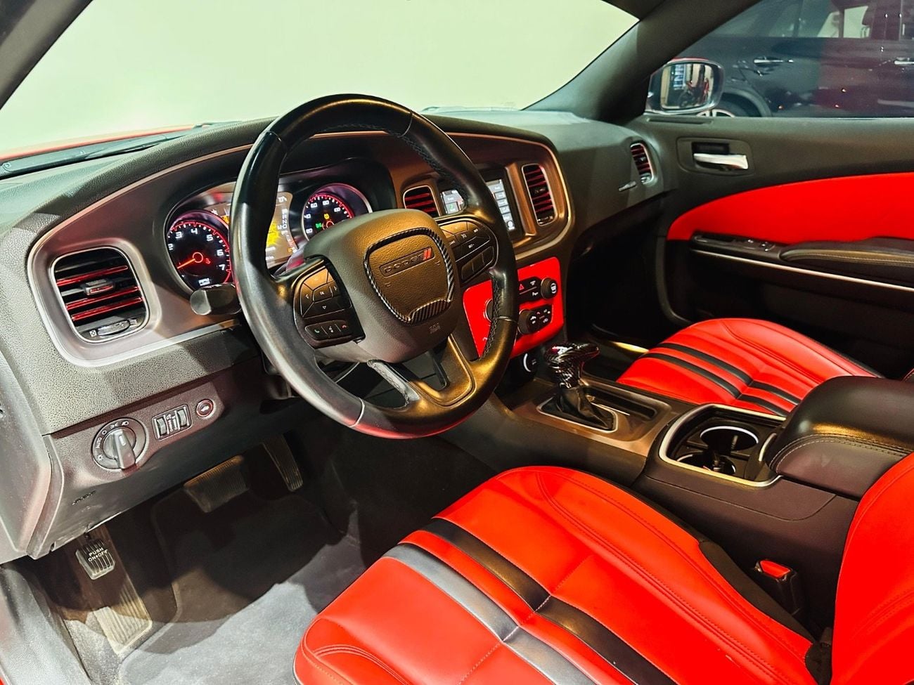 Dodge Charger SXT Mid 3.6L