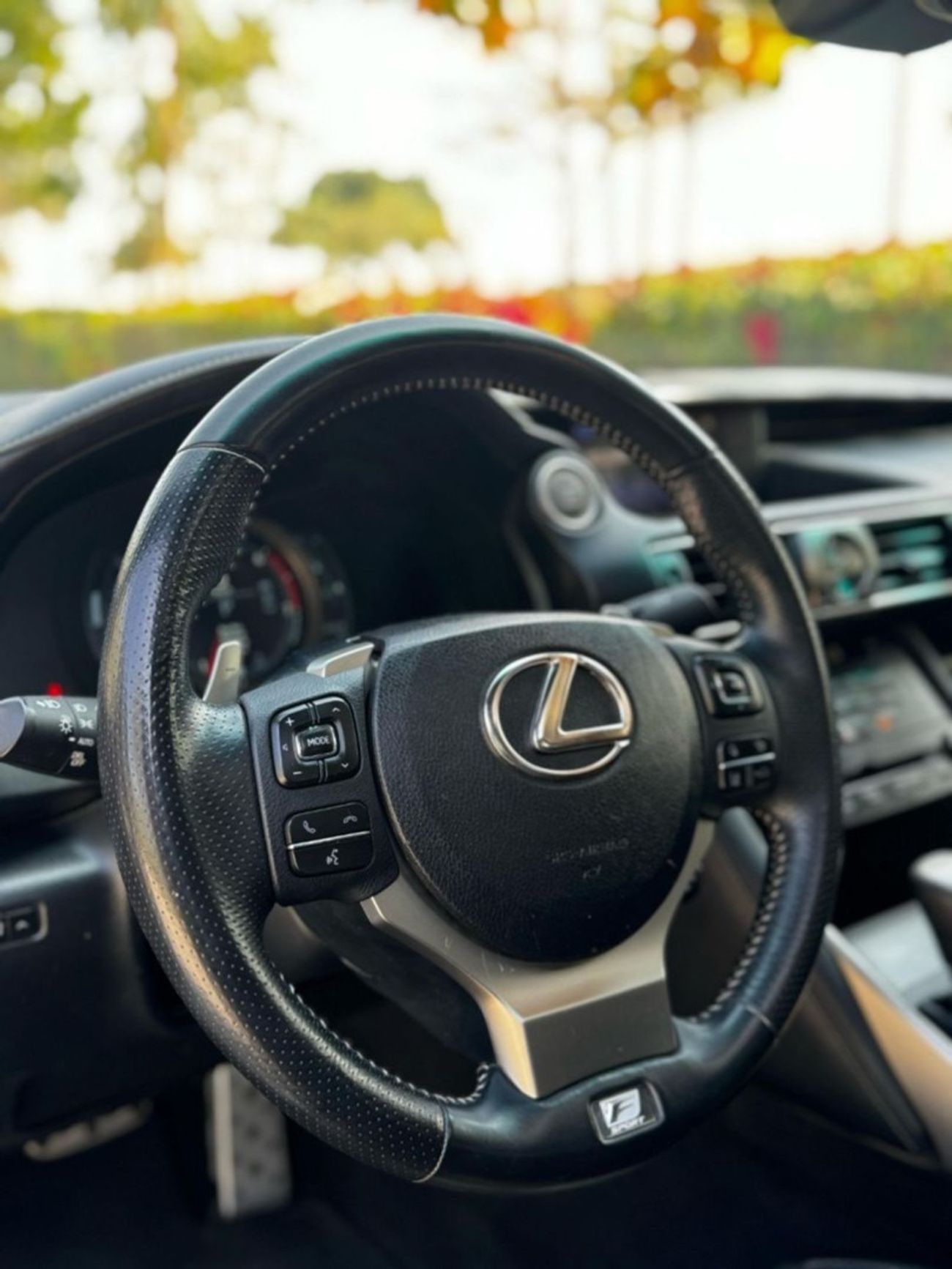 Lexus IS 200 LEXUS IS 200 T MODEL: 2017 PRICE: 43.000 DIRHAMS American specifications Full option, sunroof, finge