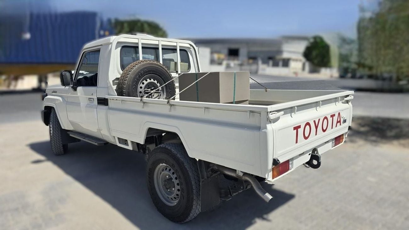 Toyota Land Cruiser Pick Up LC79 SC 4.2 MT 2025 P/W & diff lock