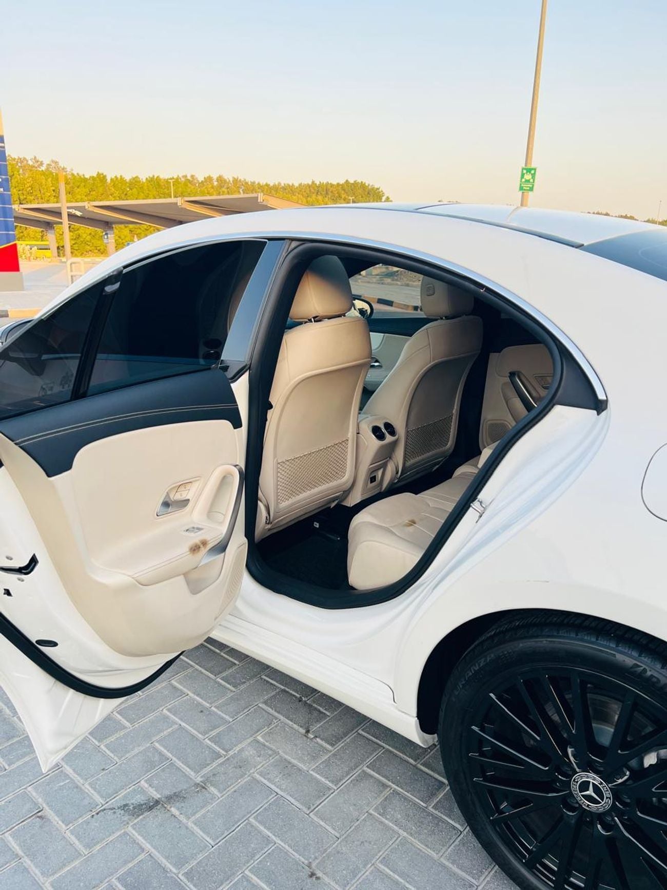 مرسيدس بنز CLA 250 PREMIUM PLUS Premium + 2.0L