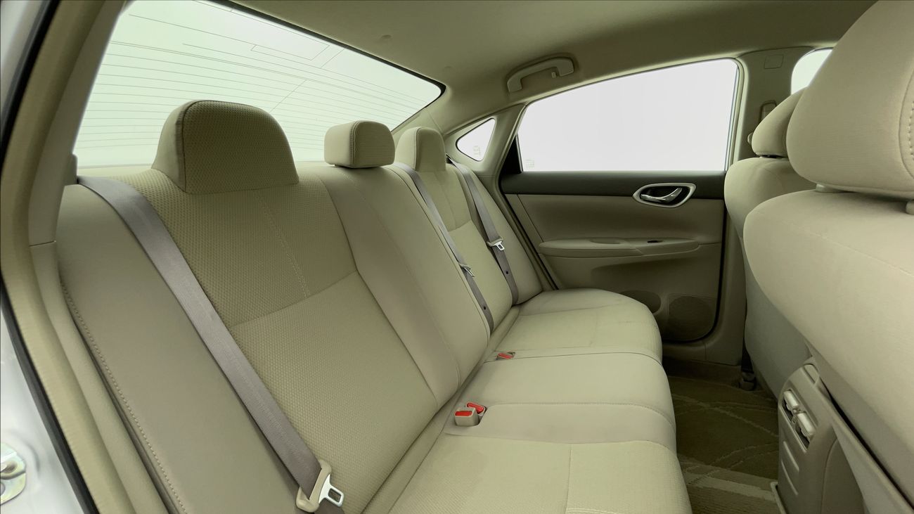 نيسان سنترا S 1.8 | بدون دفعة مقدمة | اختبار القيادة في المنزل