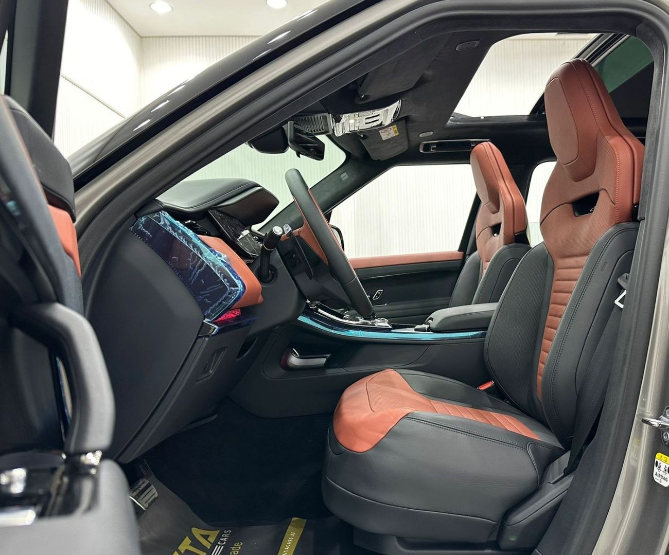 Land Rover Range Rover Sport *Brand New* 2024 Range Rover Sport SV 1st Edition, May 2029 Range Rover Warranty + Service Pack, GCC