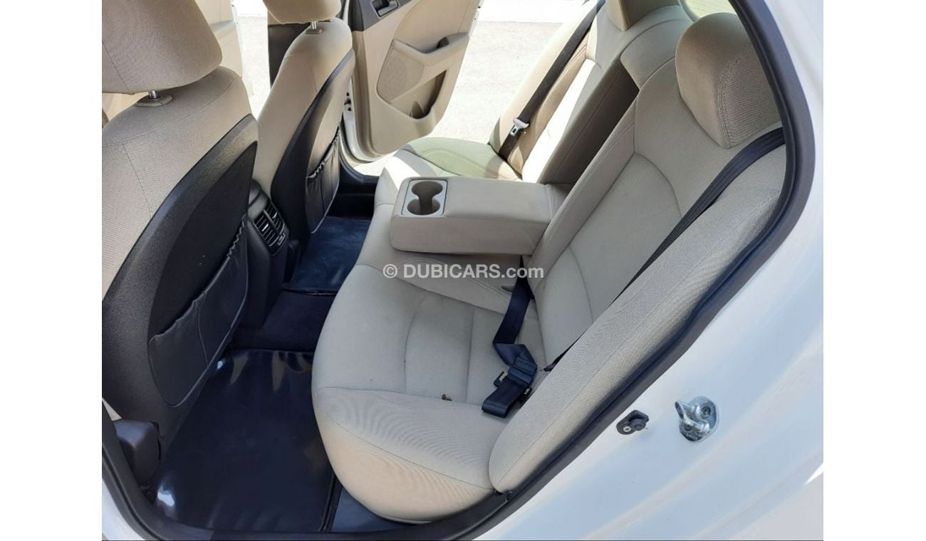 كيا أوبتيما كيا أوبتيما ٢٠١٥ خليجي بحالة ممتازة جدا للبيع