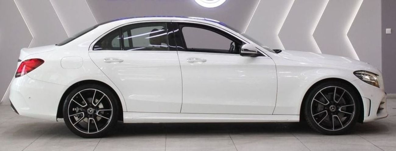 مرسيدس بنز C 200 افانتجارد