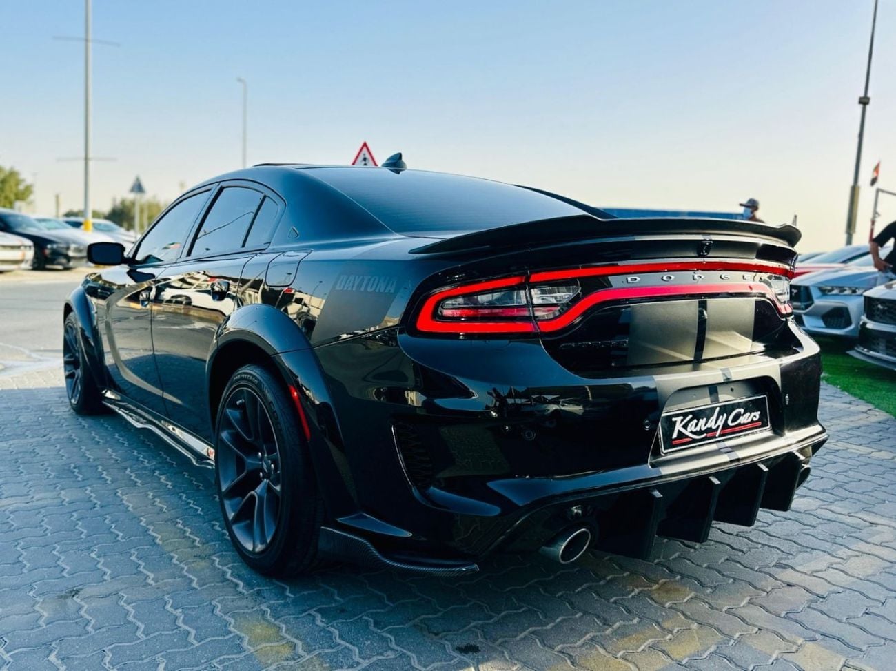 Dodge Charger 5.7L R/T | Monthly AED 1960/- | 0% DP | Sunroof | Widebody Kit | Fog Lights | # 50888S