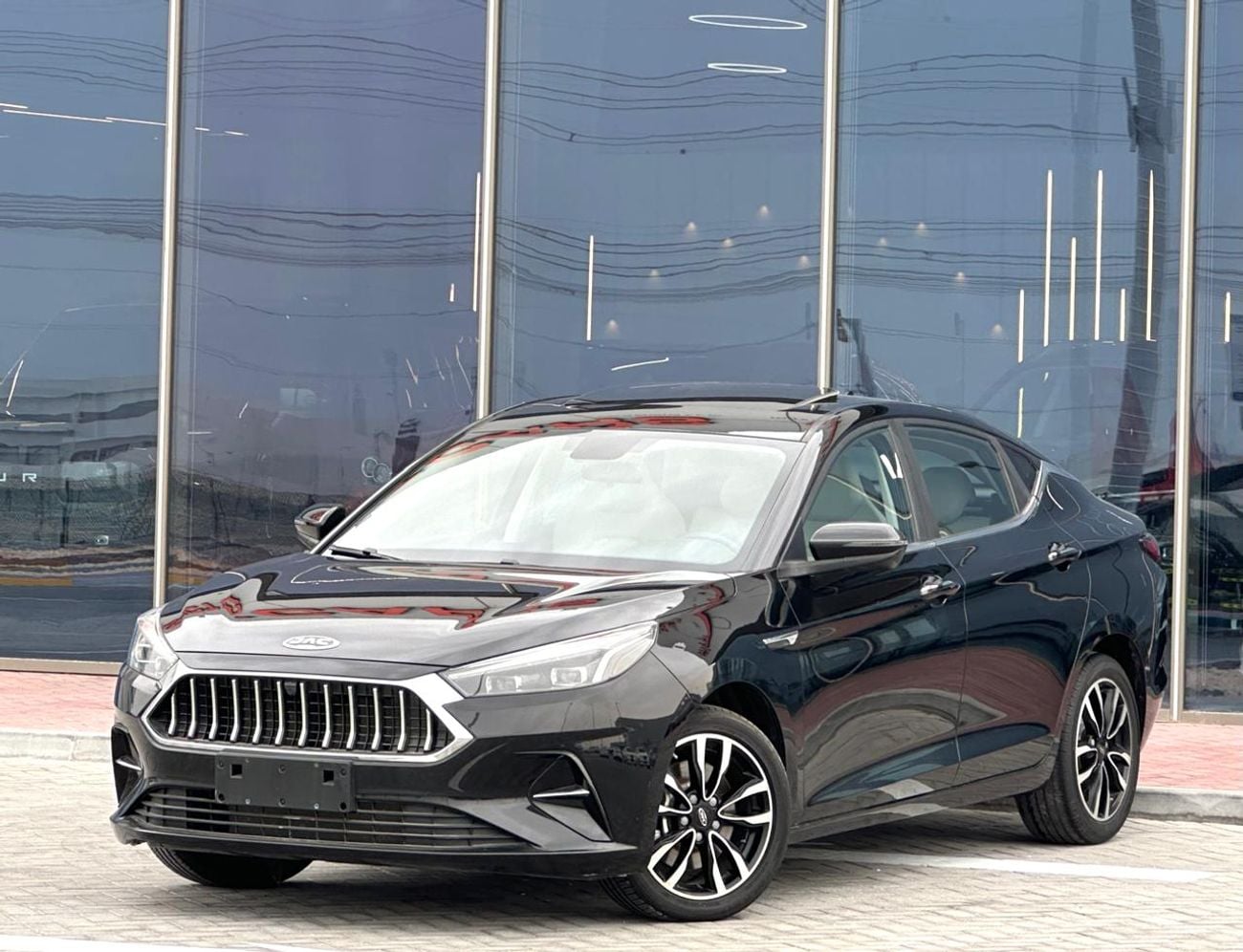 JAC J7 535-Monthly l GCC l Cruise, Sunroof, Leather Seats l Accident Free