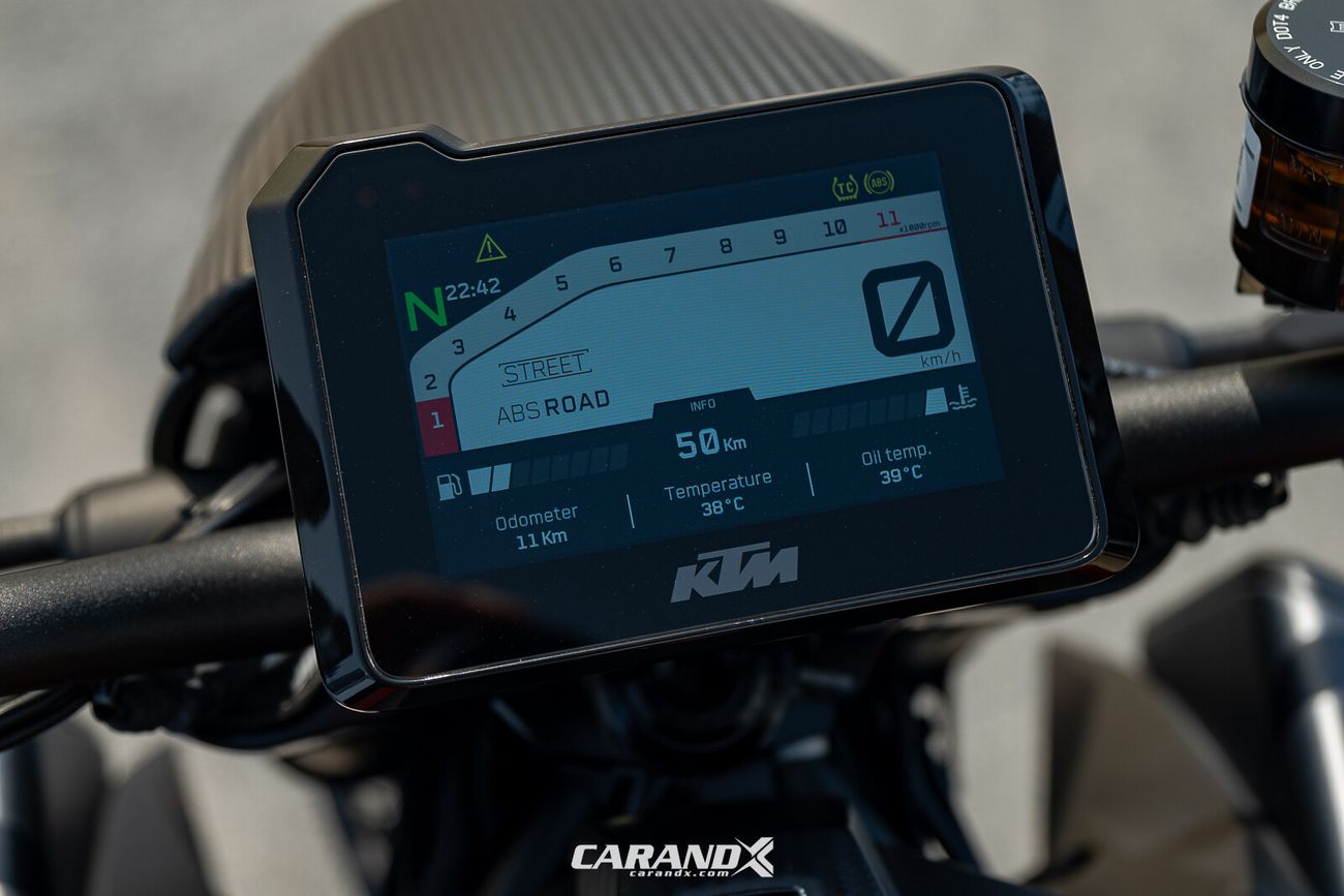 كاي تي أم 1300R KTM BRABUS 1300 R Signature Black 1 of 77