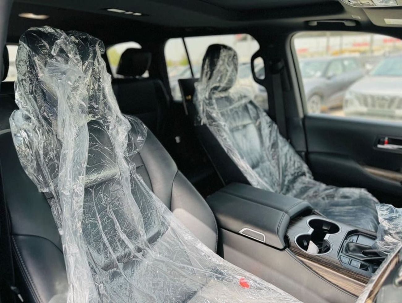 تويوتا لاند كروزر Vxr 3.3 diesel Right hand drive