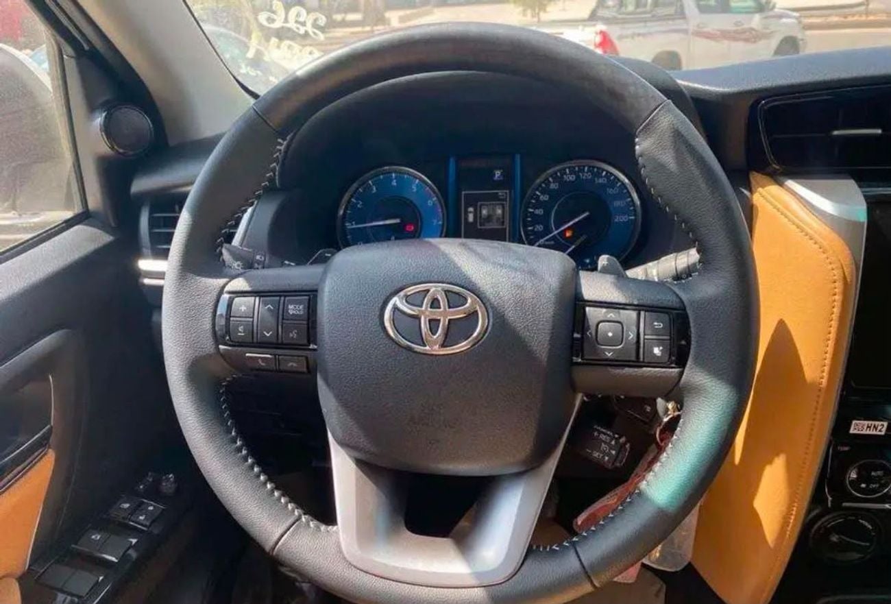 Toyota Fortuner VXR