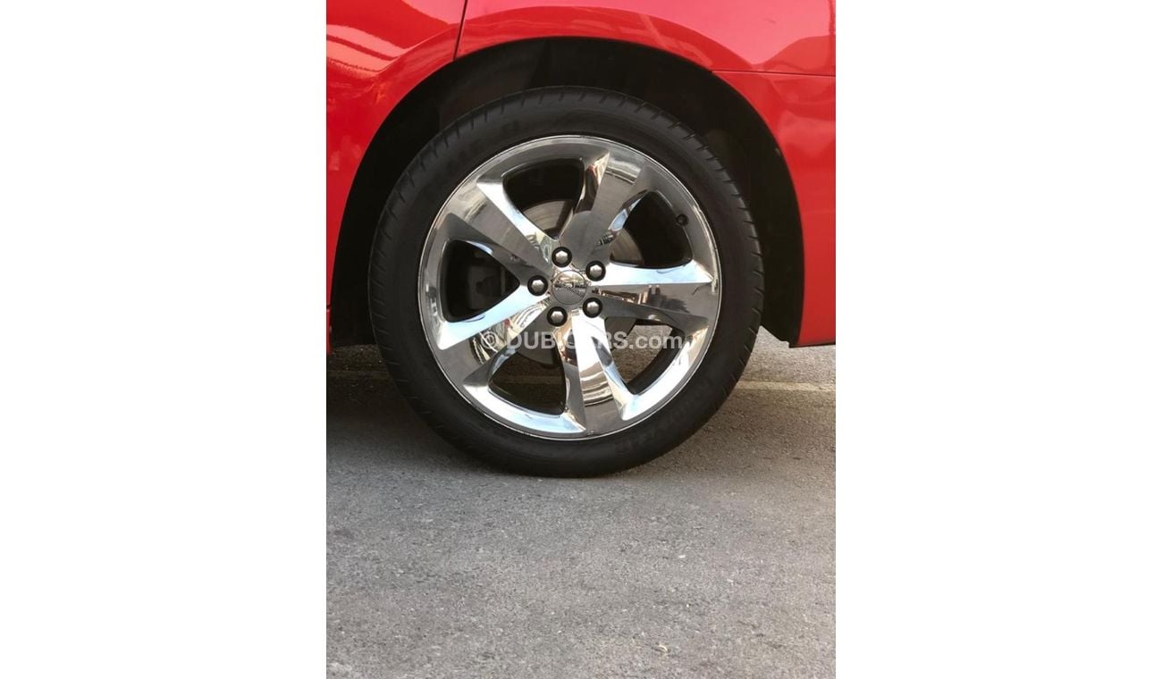 Dodge Charger Dodge Charger RT model 2014 engine 5.7  car prefect condition full option sun roof leather seats su