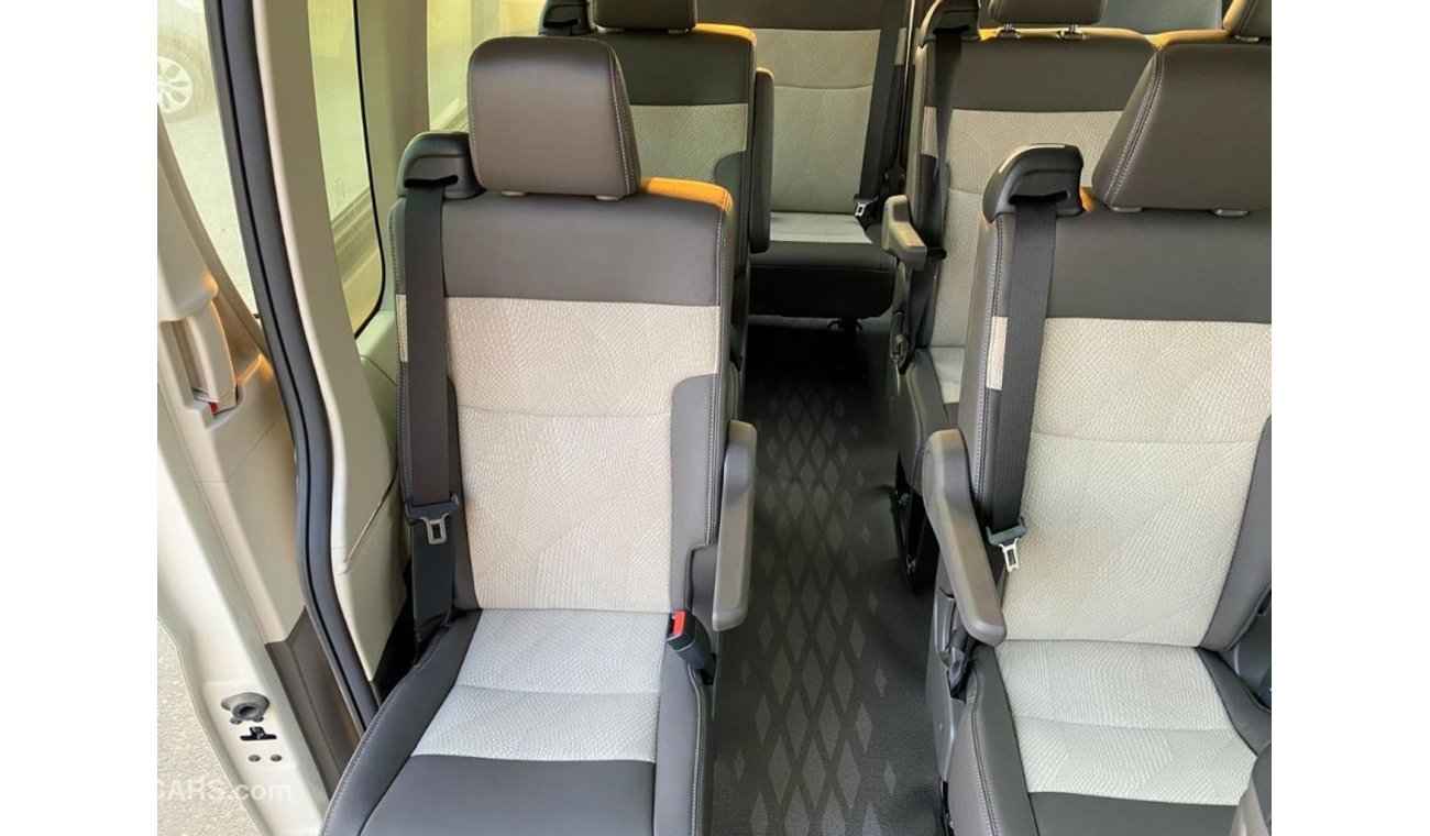 تويوتا هاياس TOYOTA HIACE 2.8L 14 SEAT FYLL OPTION