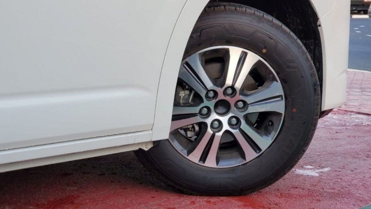 تويوتا هاياس Commuter GL  2.8L M/T Diesel 2026 Model