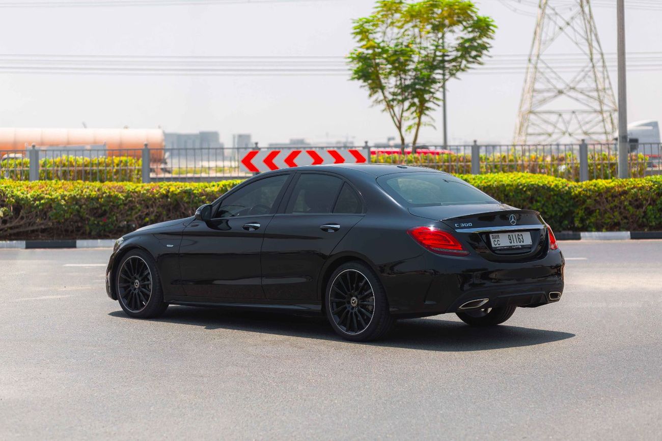 Mercedes Benz C300 STANDARD