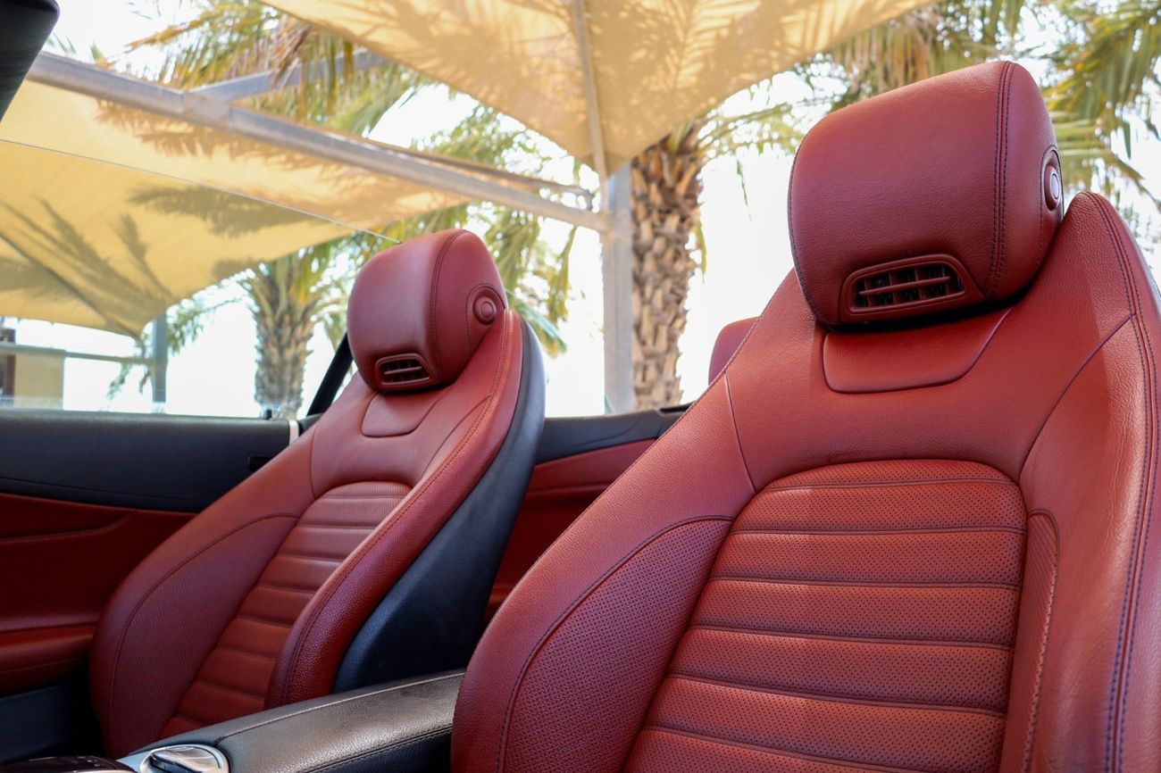 Mercedes-Benz C 200 Premium Mercedes-Benz C200 Convertible 2020 GCC under Warranty with Flexible Down-Payment/ Flood Fre