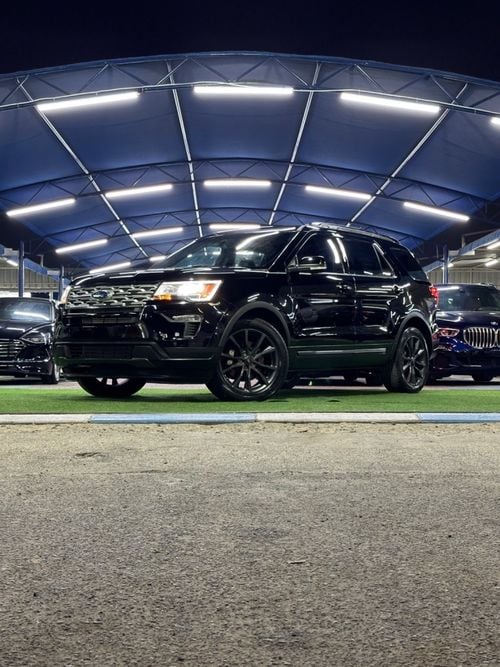 فورد اكسبلورر سبورت تراك فورد اكسبلورر بحالة جيدة. 2019 بمحرك 2.3 تيربو 4wd عداد 72000 كم 7 مقاعد على بانورا