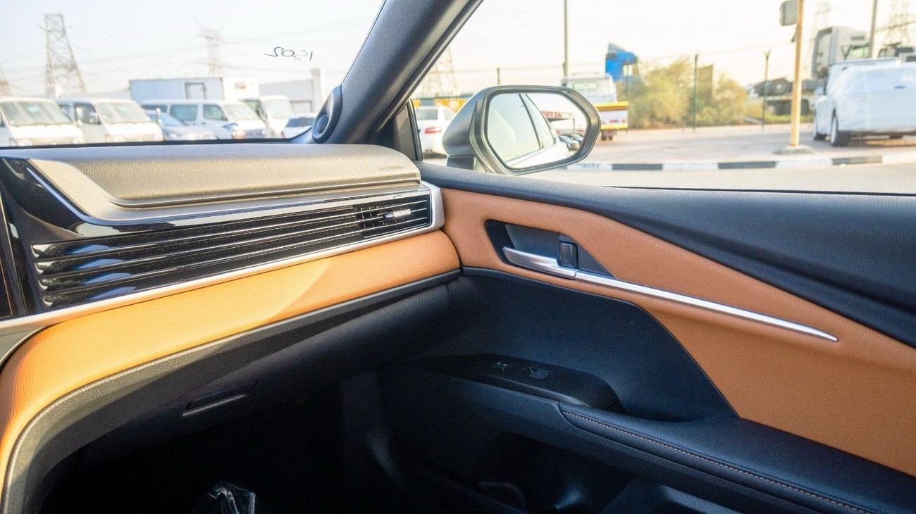 تويوتا كامري كامري لوميرا هايبرد صنع ياباني مواصفات خليجي