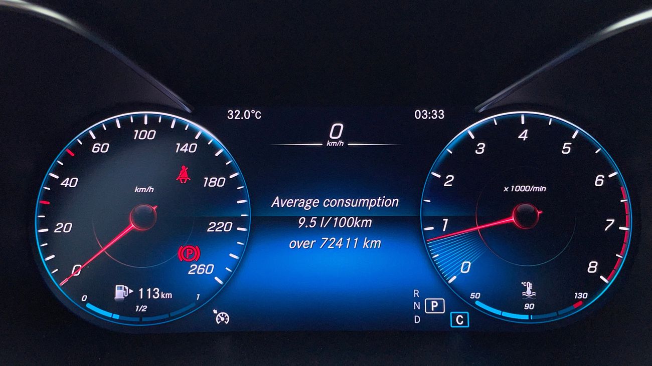 مرسيدس بنز C 200 PREMIUM AMG SPORT PACK 2 | بدون دفعة مقدمة | اختبار القيادة في المنزل