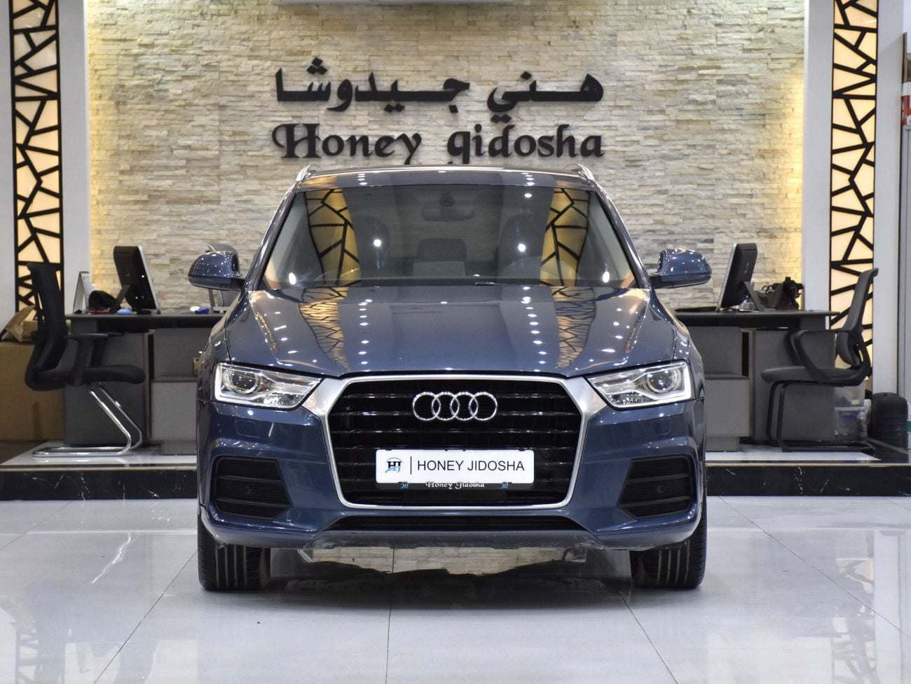 أودي Q3 35 TFSI S-LINE عرض ممتاز لسيارة أودي Q3 35TFSi S-Line (موديل 2017) باللون الأزرق بمواصفات خليجية