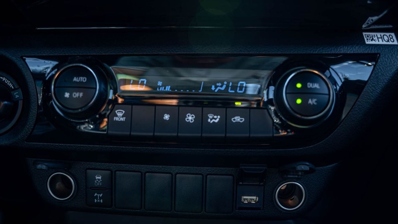 تويوتا هيلوكس 2026 Toyota Hilux Adventure 4.0L AT Petrol (White)