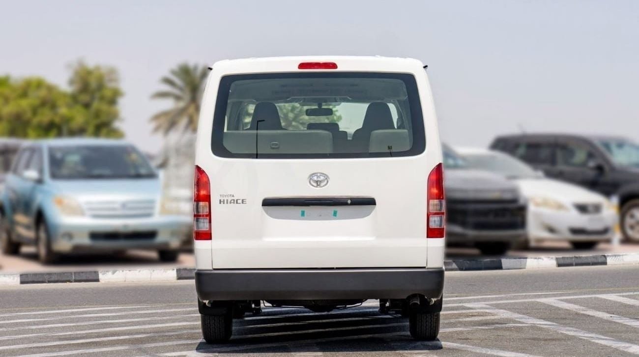 Toyota Hiace TOYOTA HIACE STD 2.5D MT 15 SEATER MY2024 – WHITE