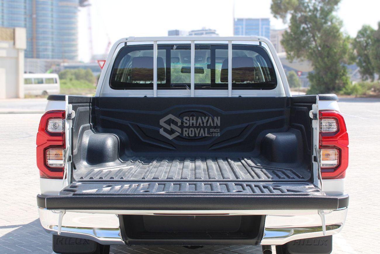 تويوتا هيلوكس LHD 2.7L PETROL GLXS-V EXCL DC 4X4 AT 2025MY