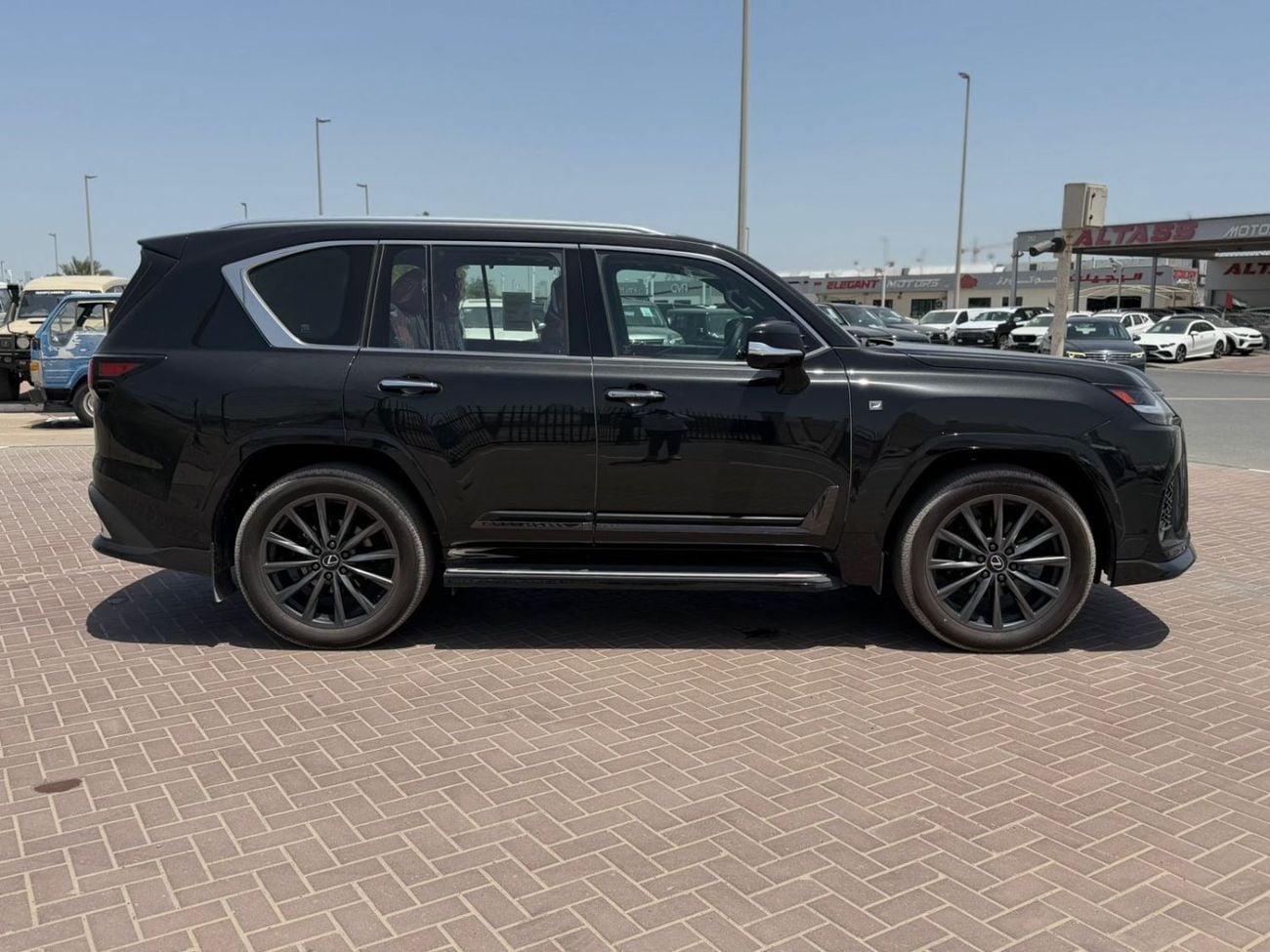 لكزس LX 600 F SPORT LEXUS LX600 3.5L twin turbo Model 2026