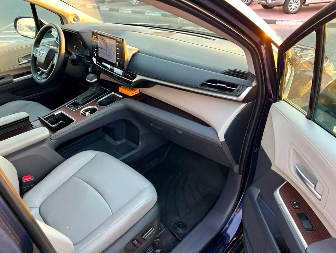 Toyota Sienna 2.5
