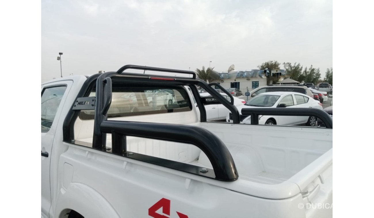 تويوتا هيلوكس TOYOTA HILUX PICK UP RIGHT HAND DRIVE (PM 875)