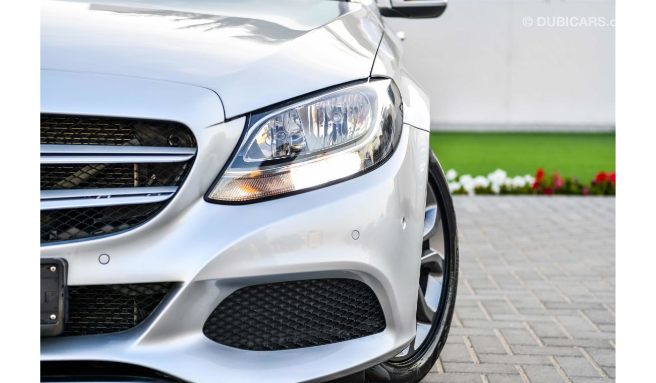 مرسيدس بنز C200 Under Warranty!  GCC - AED 2,280 P.M. AT 0% DOWNPAYMENT