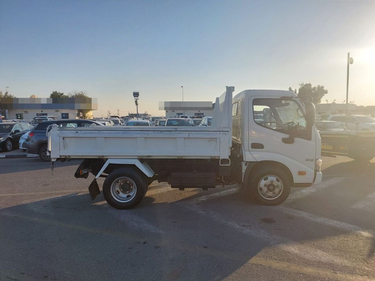 Hino 300 HINO 300 SERIES DUMPER TRUCK RHD 2019 MODEL 4.0 L DIESEL AUTOMATIC(PM04802)