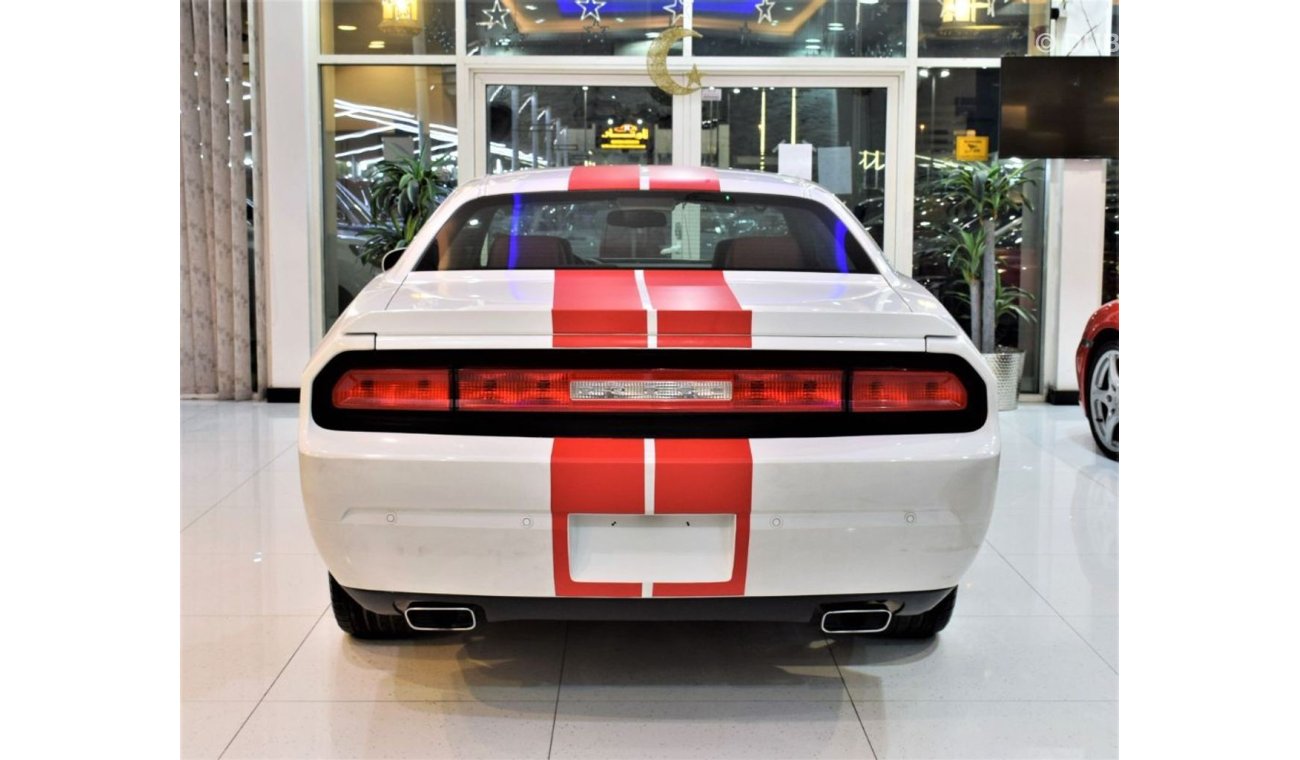 دودج تشالينجر FULL SERVICE HISTORY! Dodge Challenger 2013 Model!! in White Color! GCC Specs