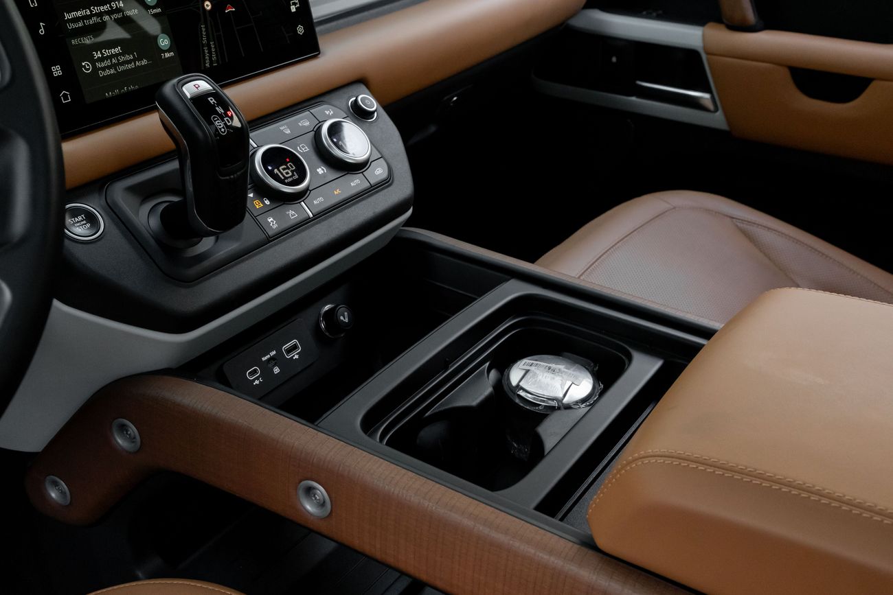 Land Rover Defender Defender | 6,365 P.M | 0% Downpayment | Agency Warranty!