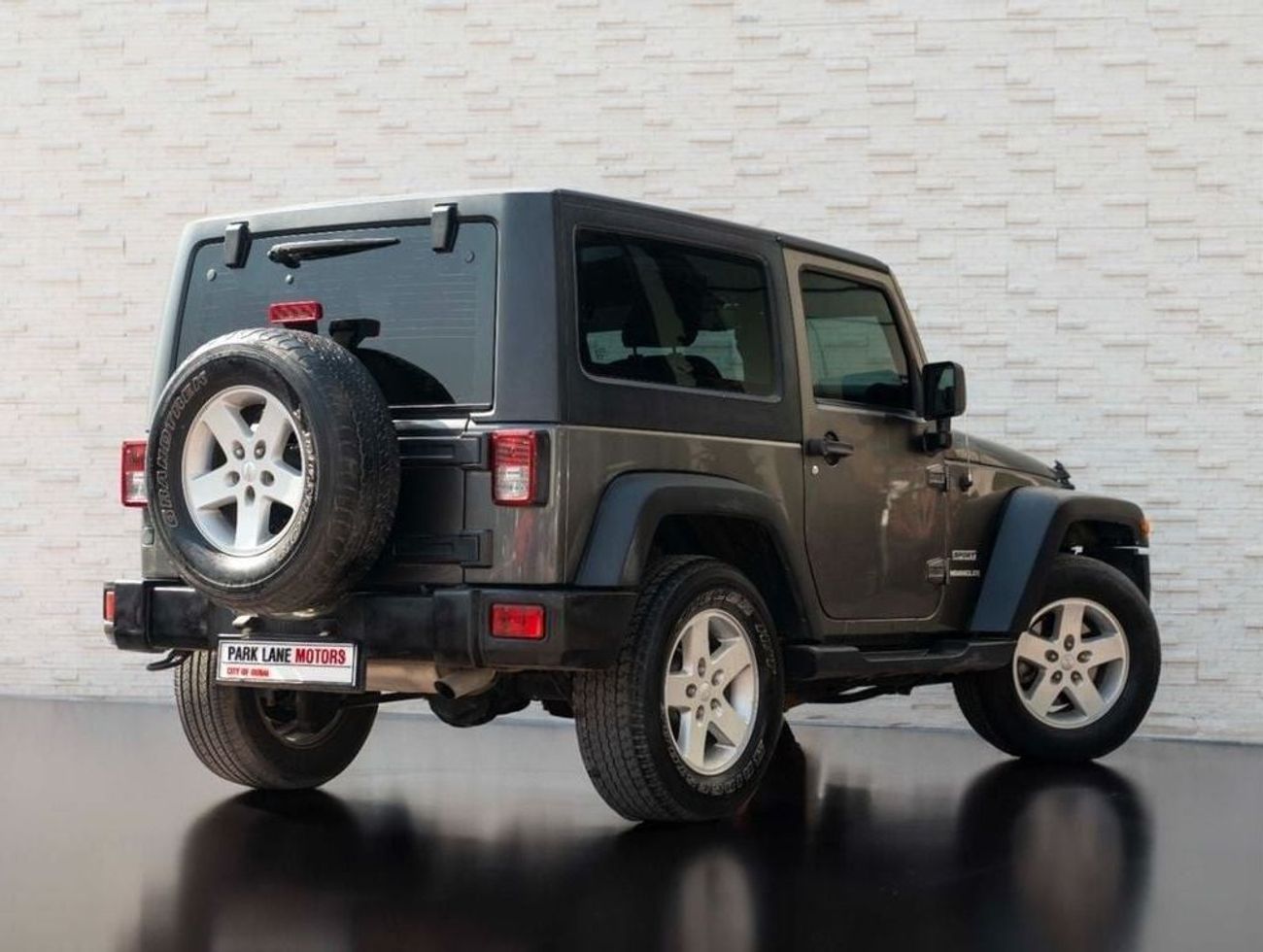Jeep Wrangler Sport 3.6L A/T