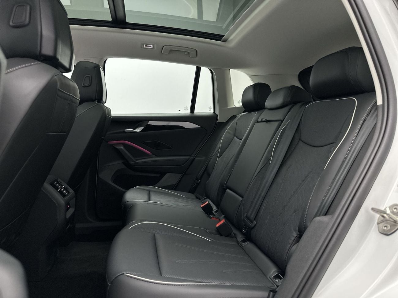 فولكس واجن تيجوان 1.4L | Panoramic Sunroof with Leather Seats  | VW Certified | GCC Specs