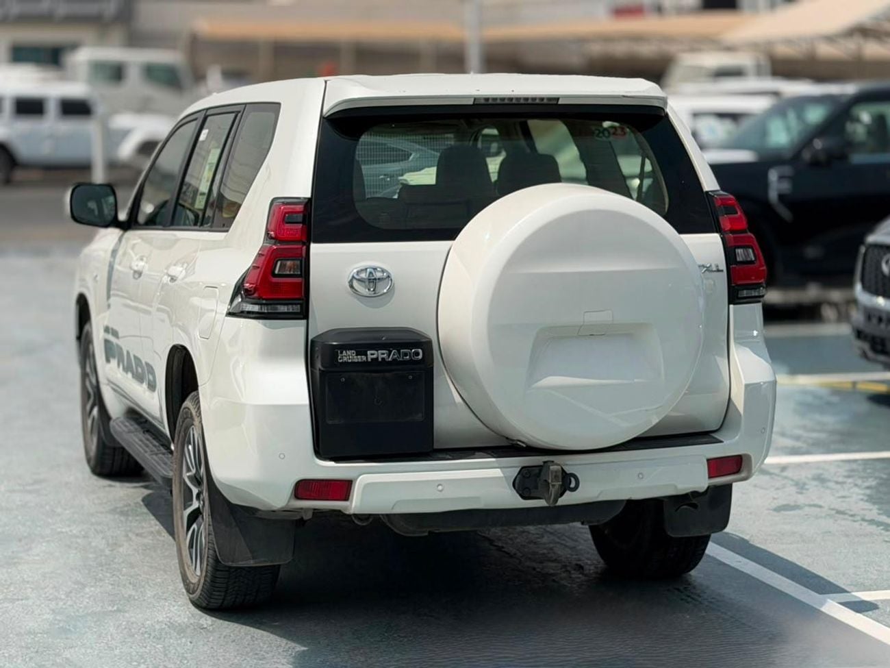 تويوتا برادو TX-L 4.0L Petrol V6 2023 Used Export Price @ 140,000 AED
