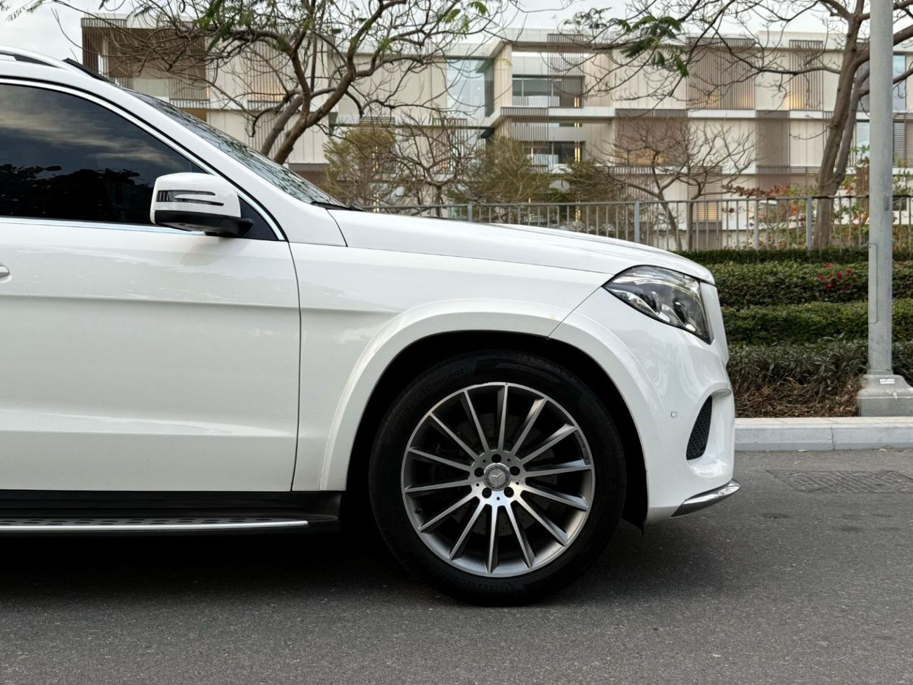 مرسيدس بنز GLS 500 Std 4.7L