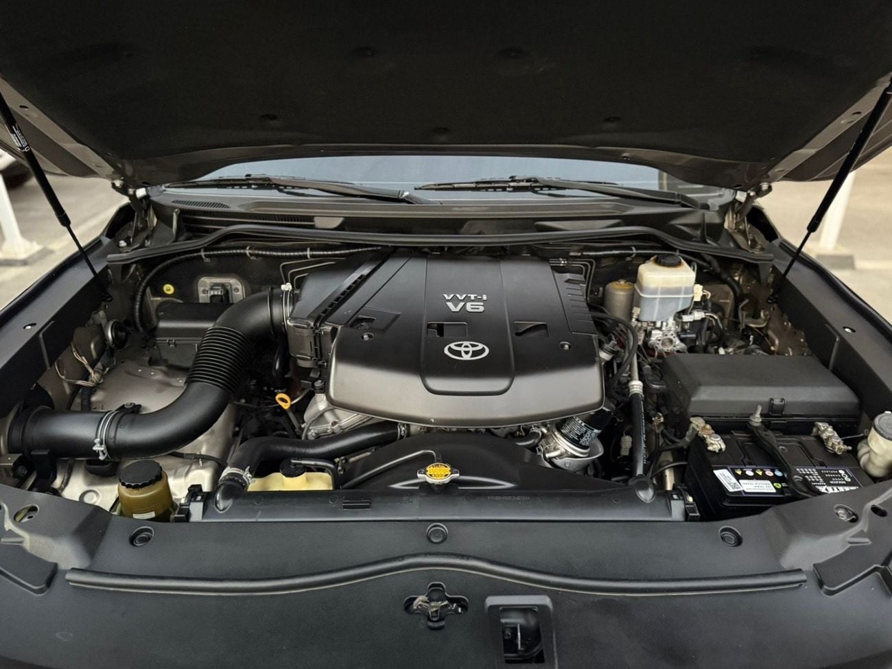 تويوتا لاند كروزر GXR 4.0L (271 HP) 4WD