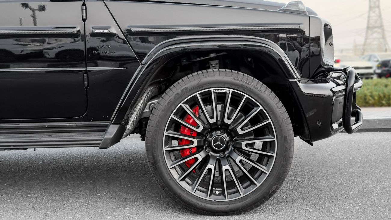 Mercedes Benz G63 AMG STANDARD 2026 Mercedes-Benz AMG G 63 4.0L AT Petrol (Black-Red)