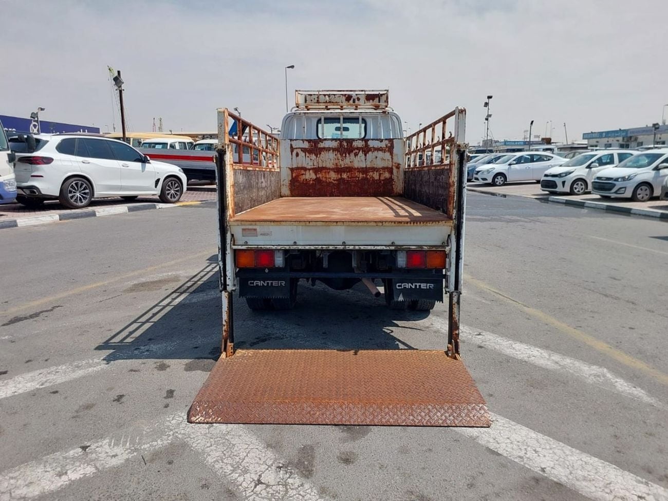 ميتسوبيشي فوسو كانتير (RAMADAN OFFER) MITSUBISHI CANTER TRUCK RHD 1997 MODEL 4.5 L DIESEL MANUAL(PM20794)