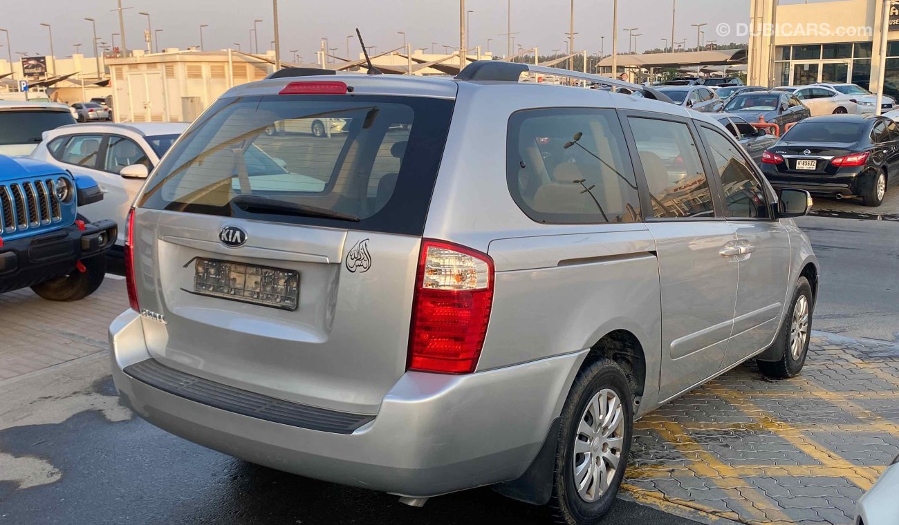 Kia Carnival خليجي GCC