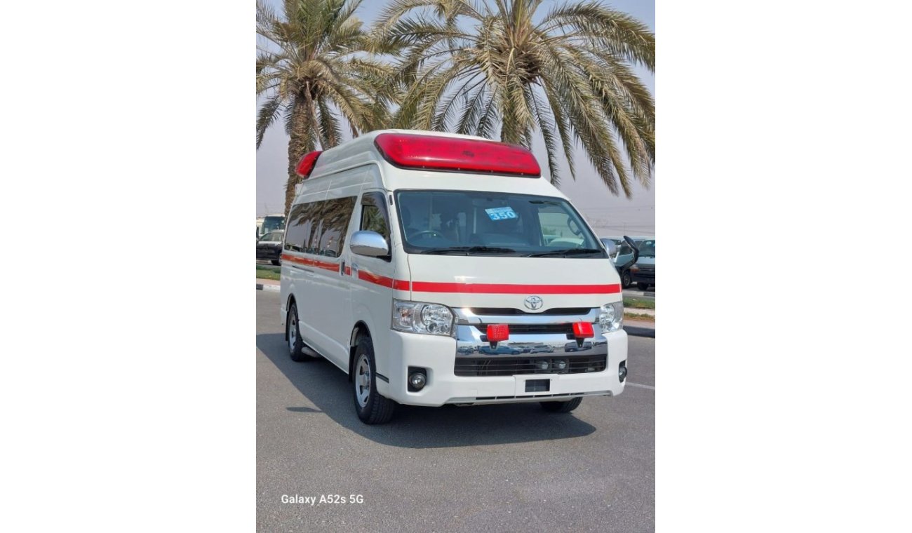 تويوتا هاياس TOYOTA HIACE ORIGINAL JAPANI AMBULANCE RIGHT HAND DRIVE 2.7 PETROL AUTOMATIC