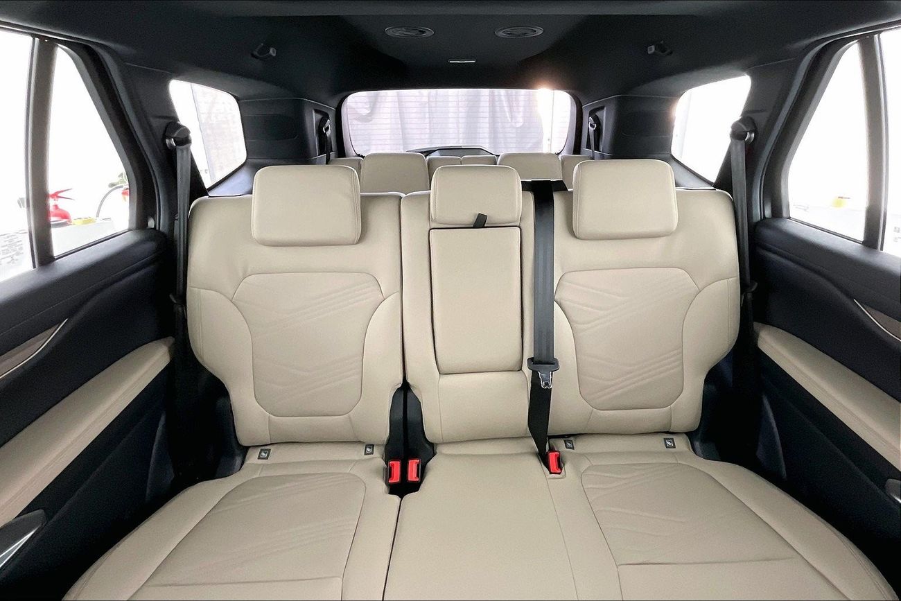 Ford Everest Limited| 1 year free warranty | Exclusive Eid offer