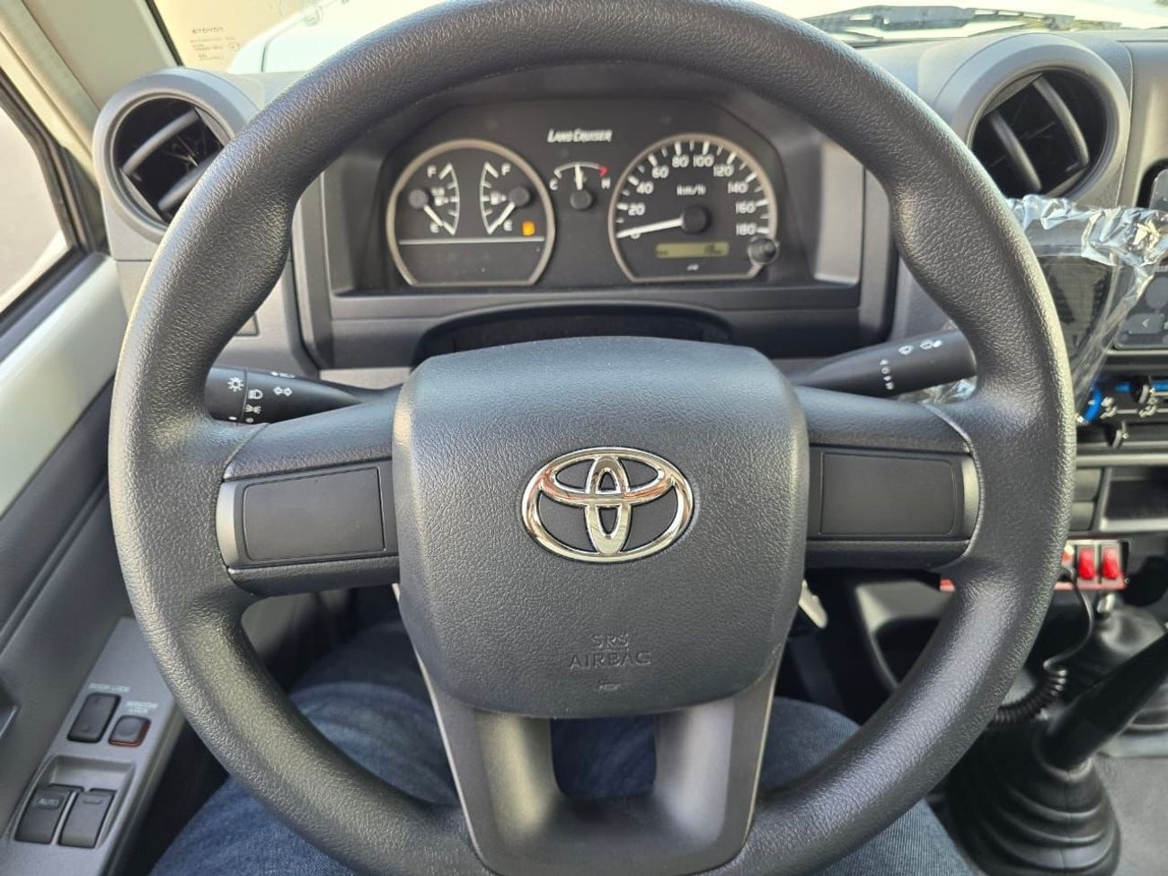 Toyota Land Cruiser 70 toyota land cruiser hard top LC78 Ambulance 2025