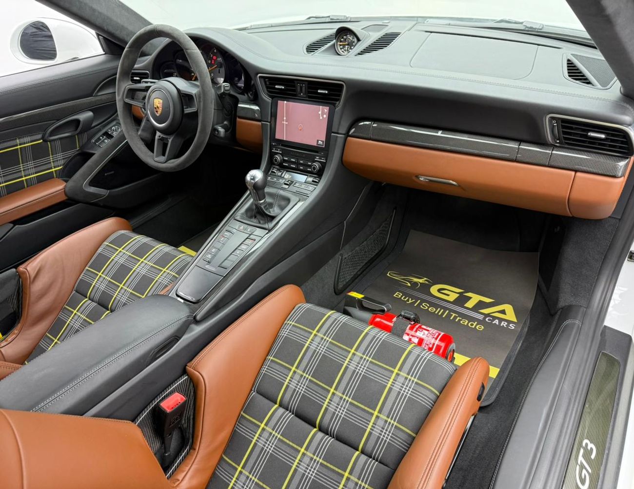 Porsche 911 GT3 3.8L (492 HP)