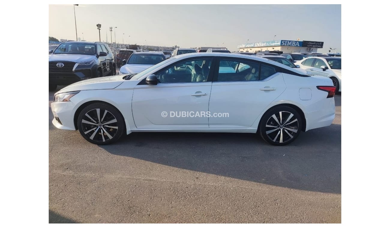 نيسان ألتيما 2022- Nissan Altima SR, 2.5L Petrol, Perfect Condition, Buy and drive