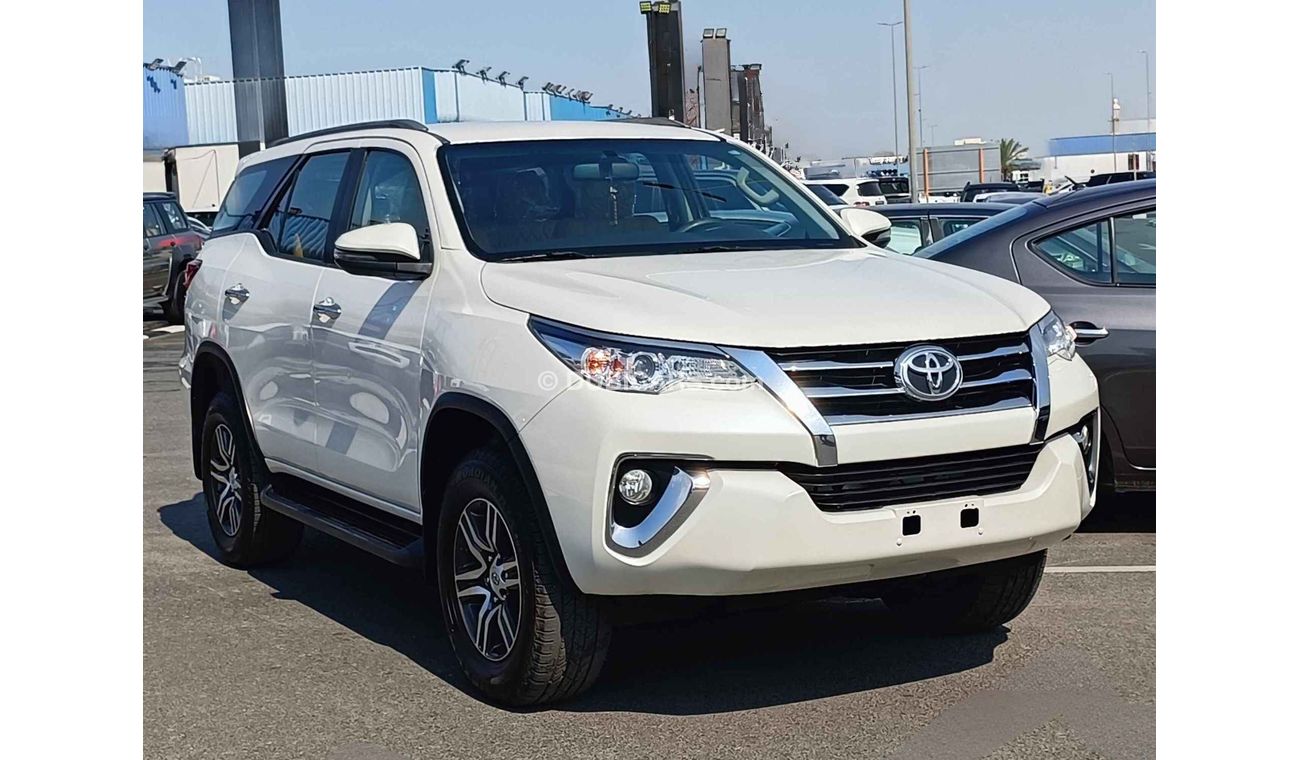 Toyota Fortuner // 1219 AED Monthly // 1 yr Warranty // 1 yr Insurance // Registration (LOT # 98153)