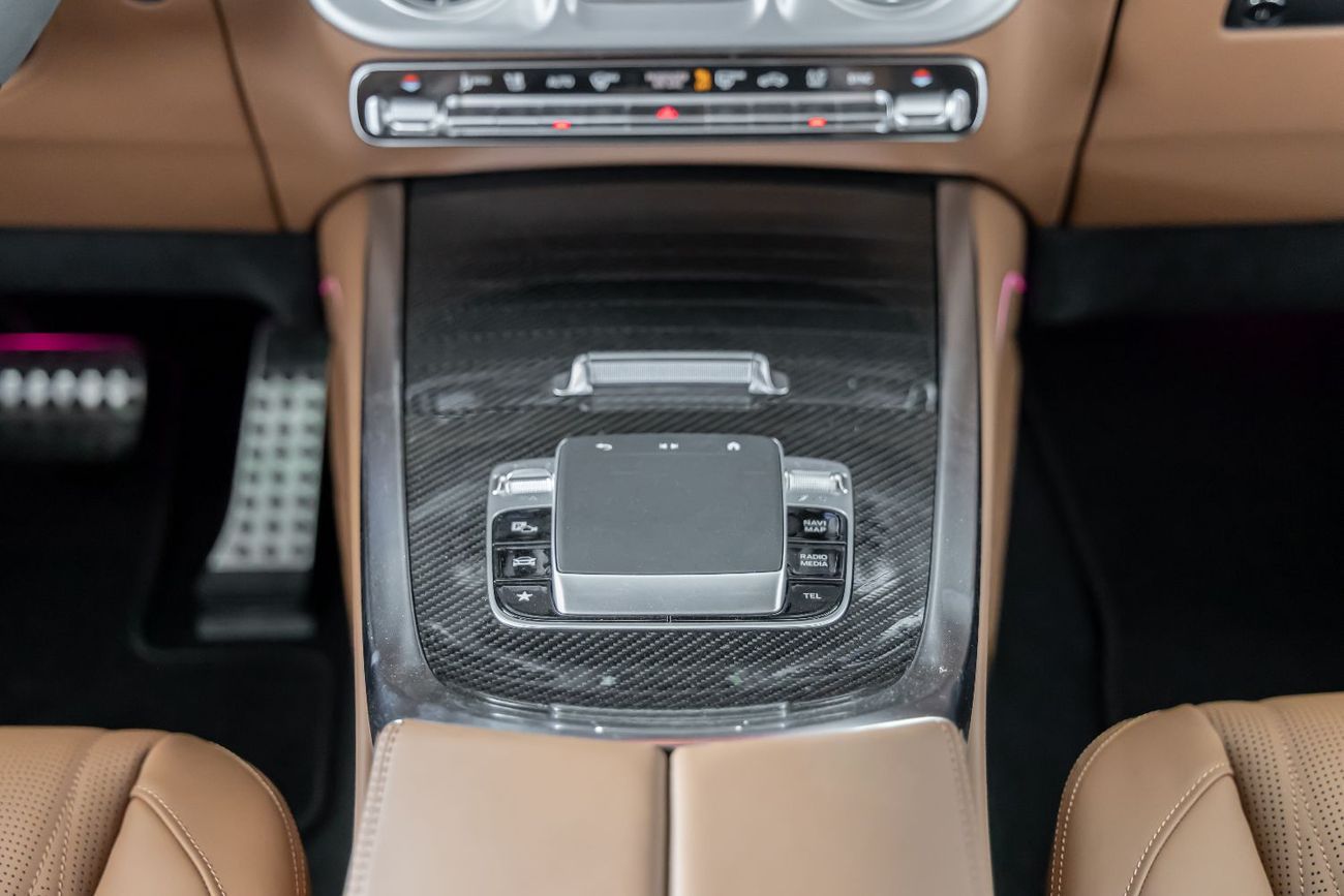 مرسيدس بنز G 63 AMG Double Night Pack|Fully Loaded|2026 Fully Cardbon Fiber |Gargash Auto Warranty PERFOMANCE PACKAGE