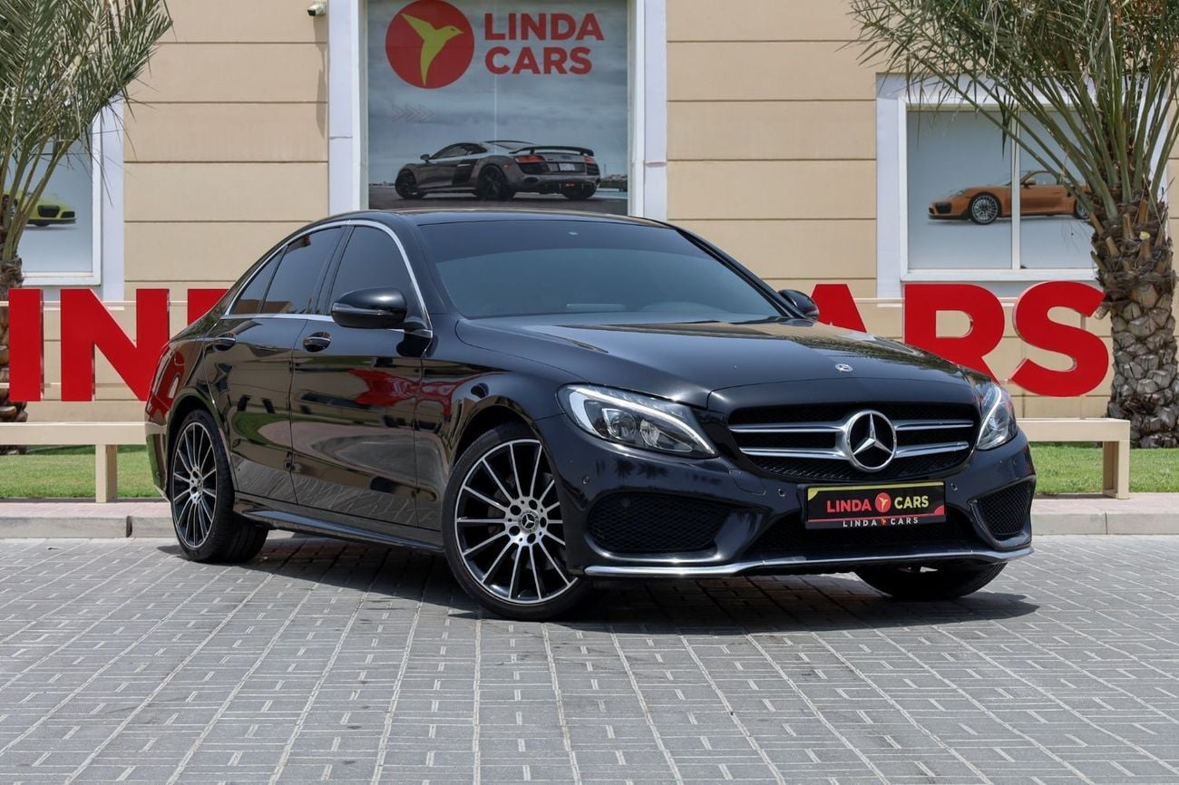 Mercedes-Benz C 200 Mercedes-Benz C200 AMG Pack 2018 GCC under Warranty with Flexible Down-Payment.