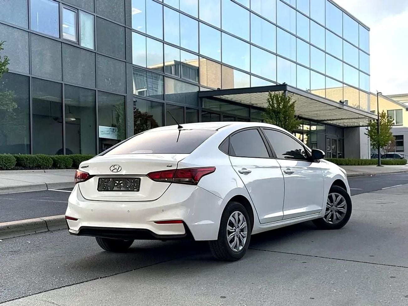 Hyundai Accent GL 1.4L (107 HP) Sedan 478 P.M | GL - GCC Specs - Excellent Condition